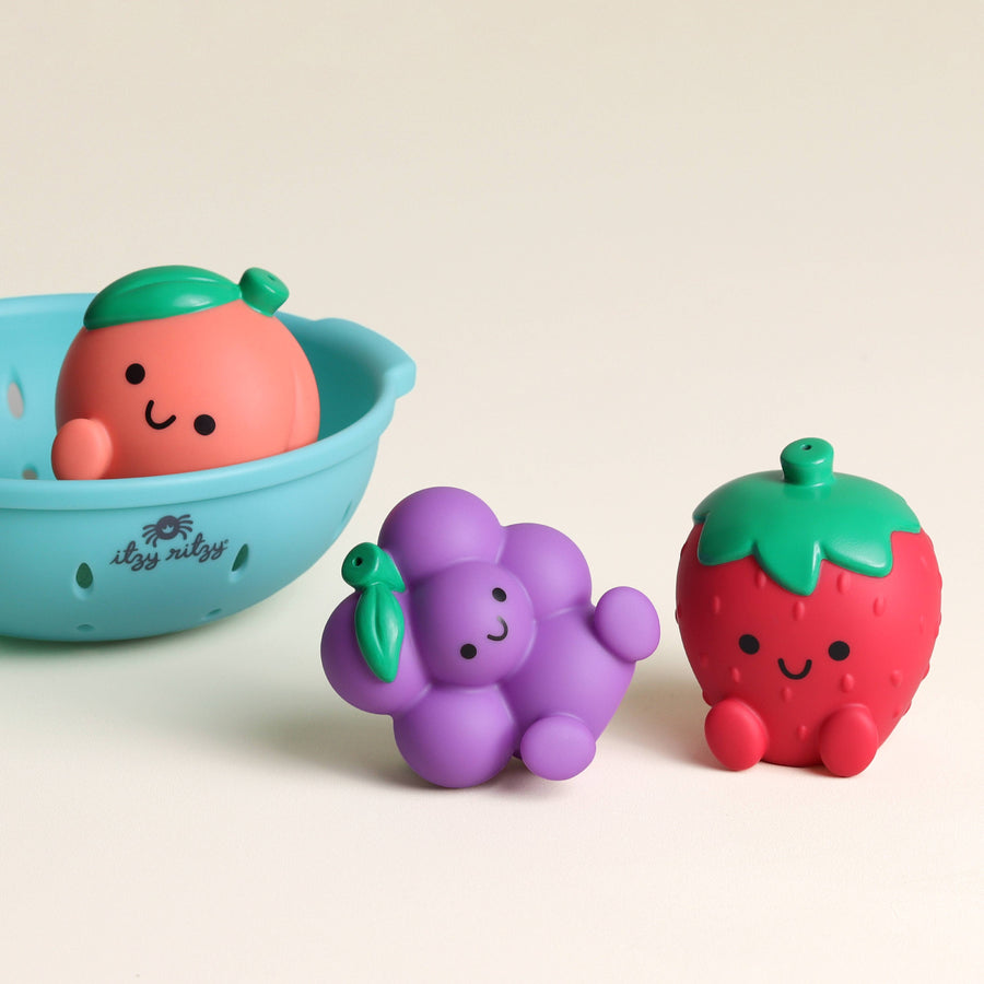 Itzy Splash Pals Bath + Water Toy
