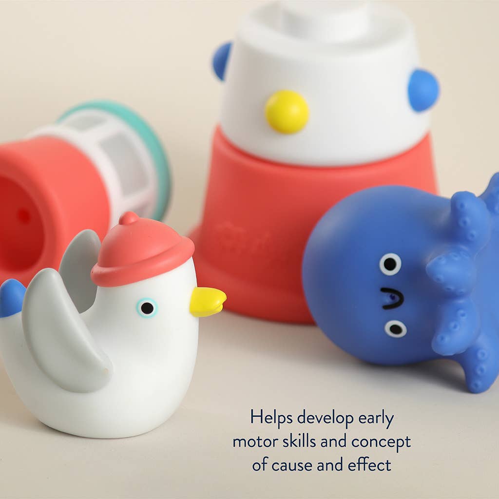 Itzy Stack & Squirt Bath + Water Toy