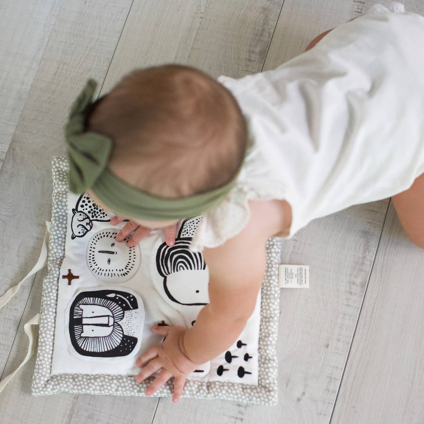 Organic Activity Pad - Safari Animals